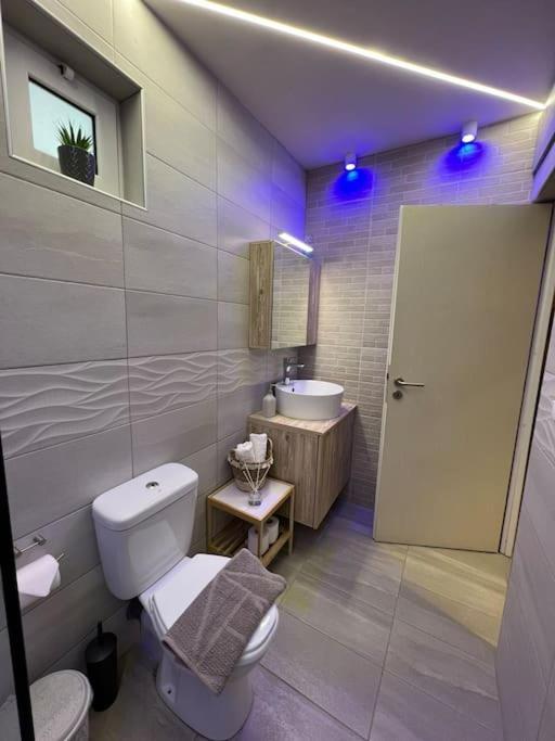 Hébergement de vacances Natural House With Pool & Private Parking *