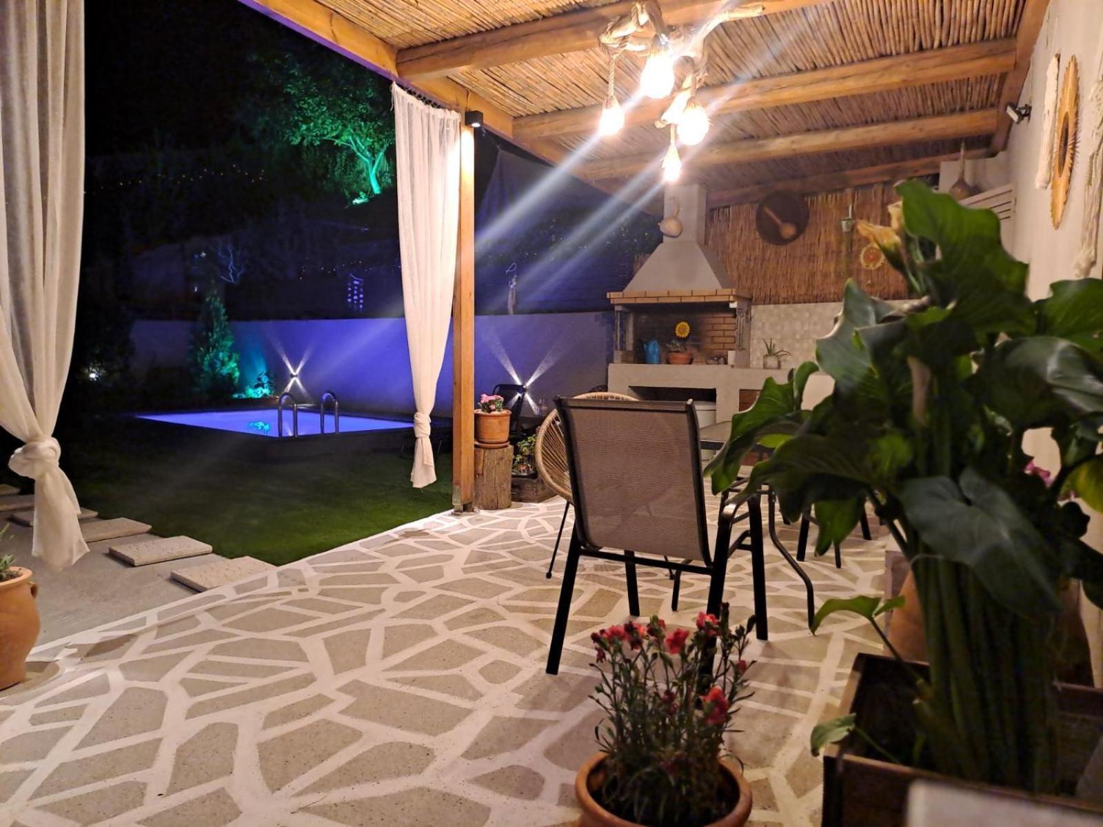 Natural House With Pool & Private Parking Héraklion